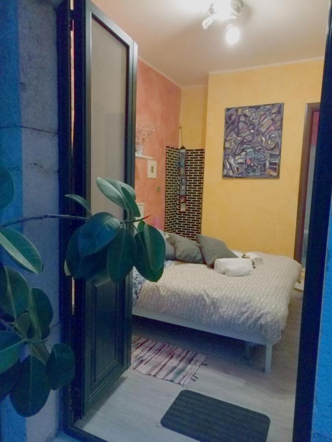 Taormina Center Hostel: Private Room with Terrace Exterior photo